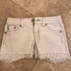 Miss Me shorts with lace